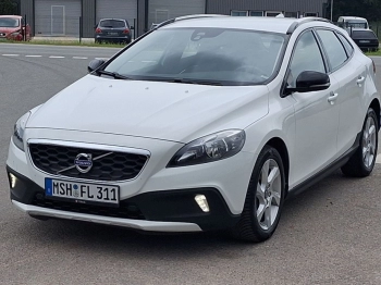 Volvo V40 2.0Dīzelis 2016