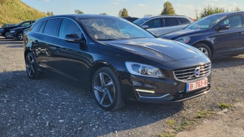 Volvo V60 2.4Hibrīds (dīzelis/elektro) 2013