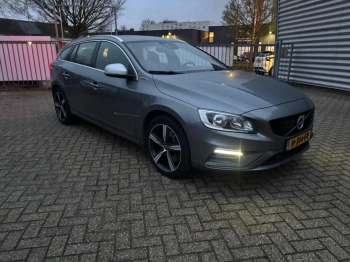 Volvo V60 2.4Hibrīds (dīzelis/elektro) 2016